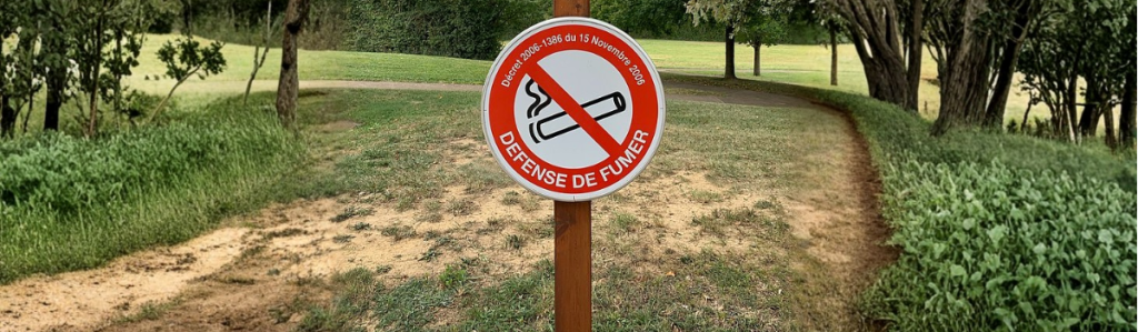 interdiction-de-fumer-loi-anti-tabac-restriction-française Panneau d’interdiction de fumer dans un espace public